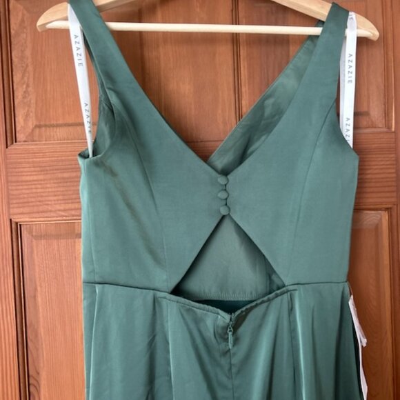 Azazie Jess Eucalyptus Sheath V-Neck Stretch Satin Dress Size A8 - Picture 3 of 10
